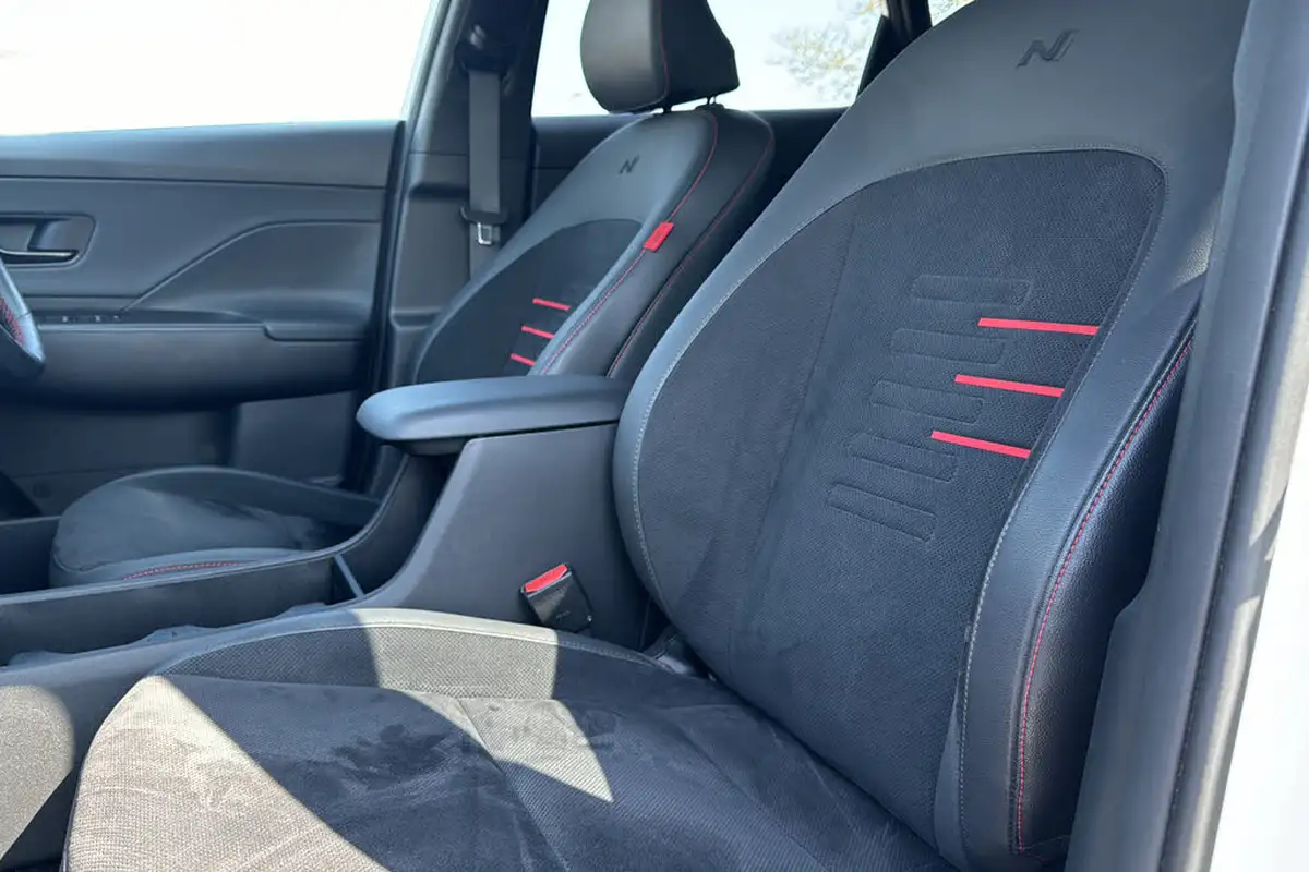 2024-hyundai-kona-10-t-gdi-n-line-s-120ps-dct-big-38