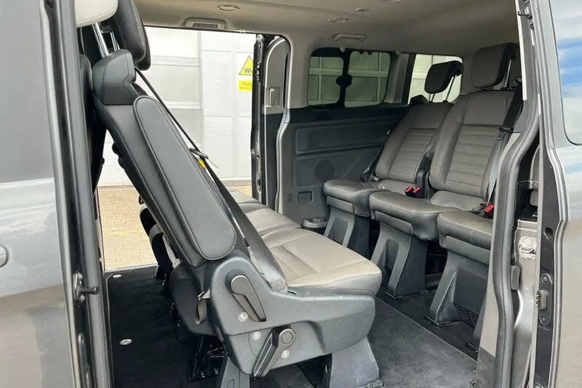 2023-ford-tourneo-custom-big-40