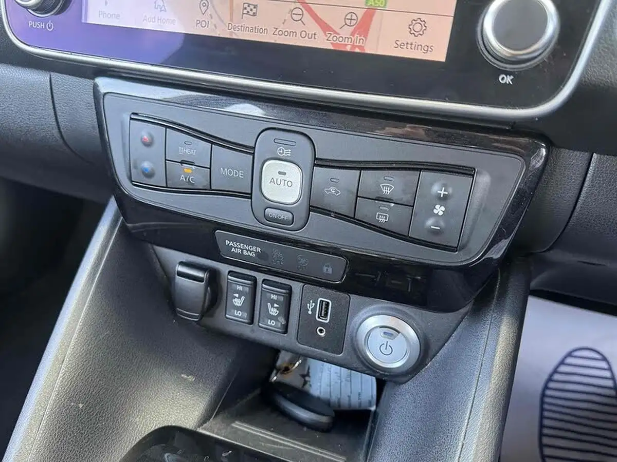 2020-nissan-leaf-e-n-connecta-big-36