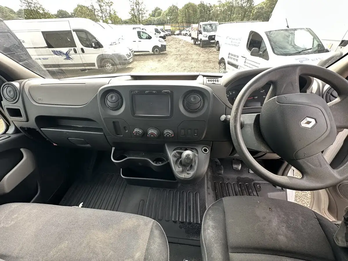 2017-renault-master-23dci-ccll35-125-fwd-chassis-cab-big-21