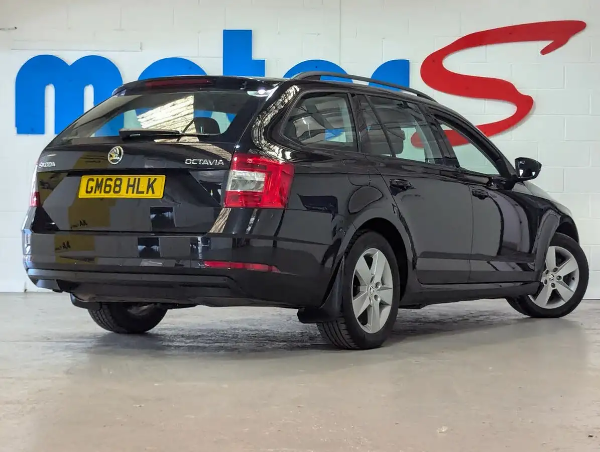 2019-skoda-octavia-15-tsi-se-estate-dsg-big-4