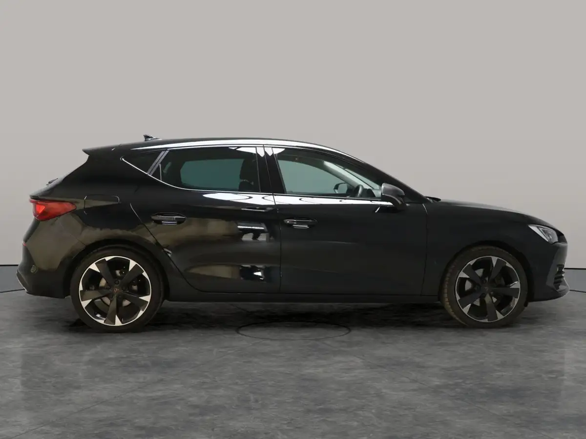 2023-cupra-leon-nf-15-etsi-v1-hatchback-big-10