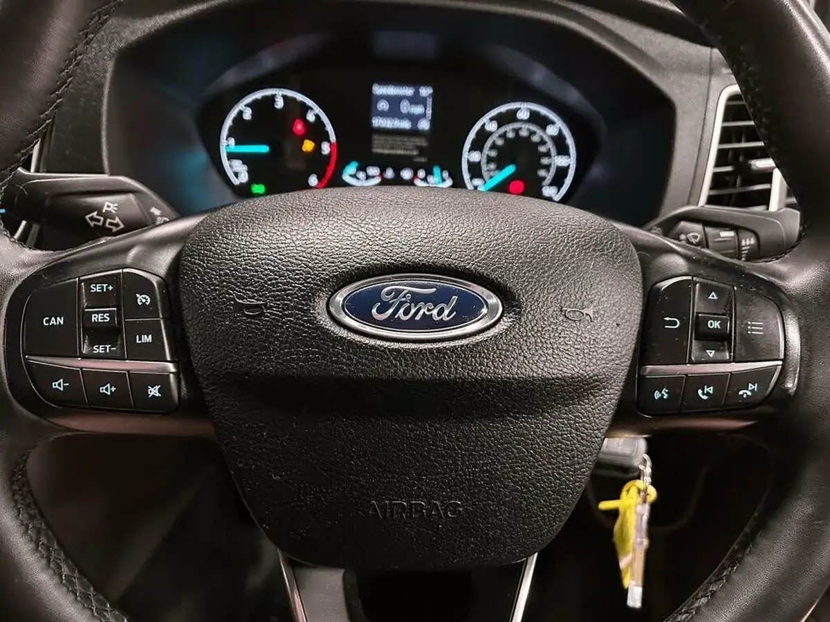 2023-ford-transit-custom-big-18