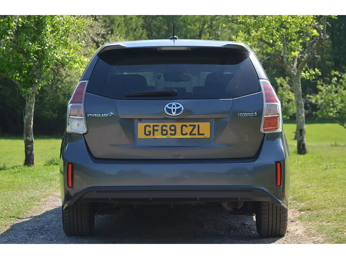 2019-toyota-prius-18-vvt-i-excel-big-9
