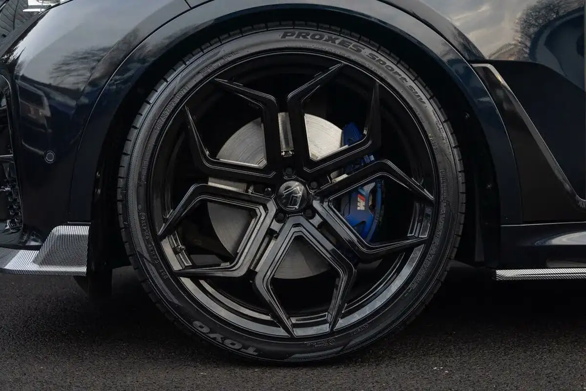 2020-bmw-x7-30td-m50d-big-35