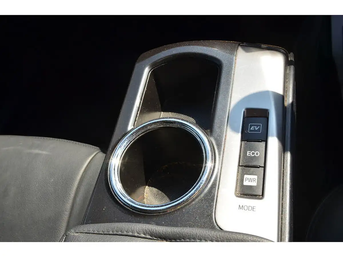 2019-toyota-prius-18-vvt-i-excel-big-33