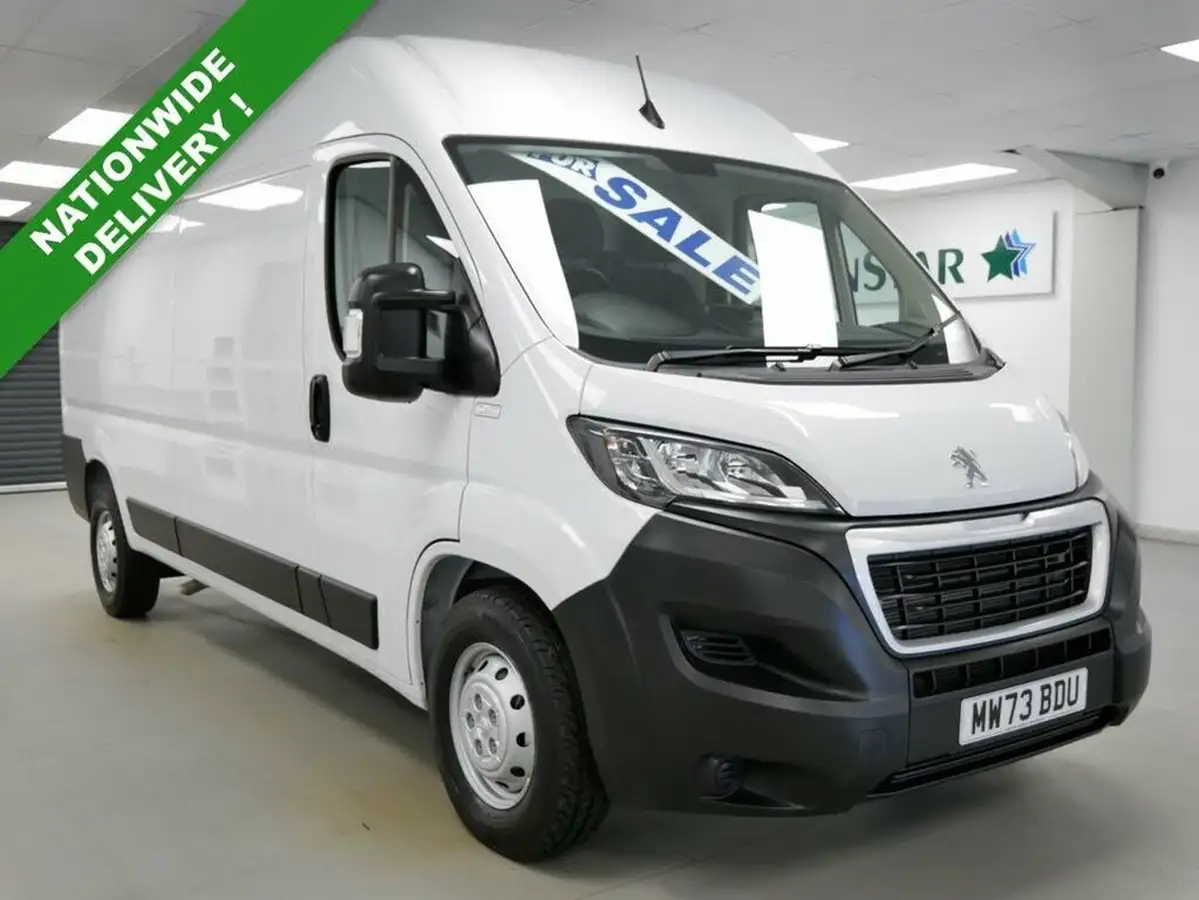 2023-peugeot-boxer-22-bluehdi-professional-premium-435-l3h2-big-3
