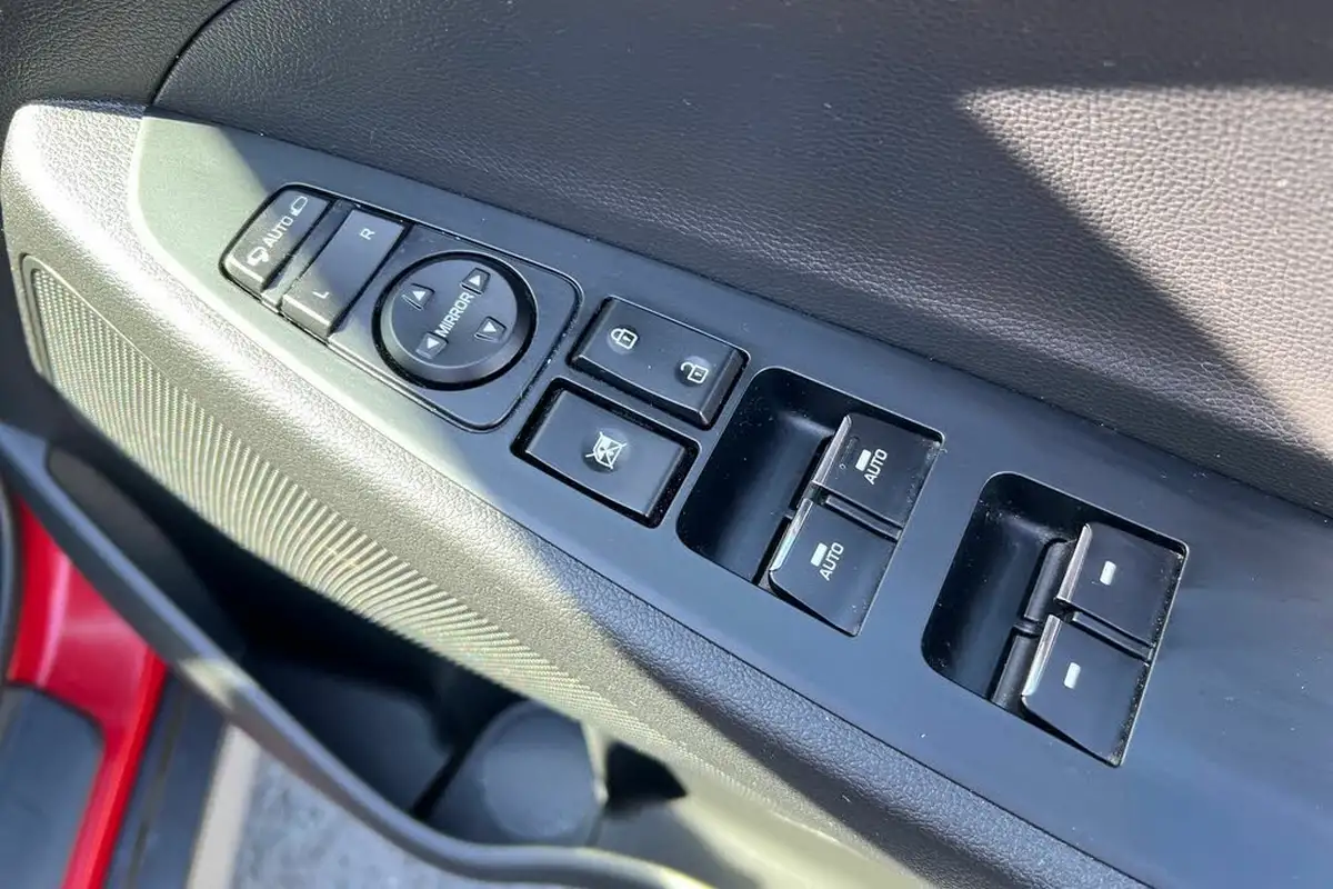 2018-hyundai-tucson-16-gdi-premium-big-18