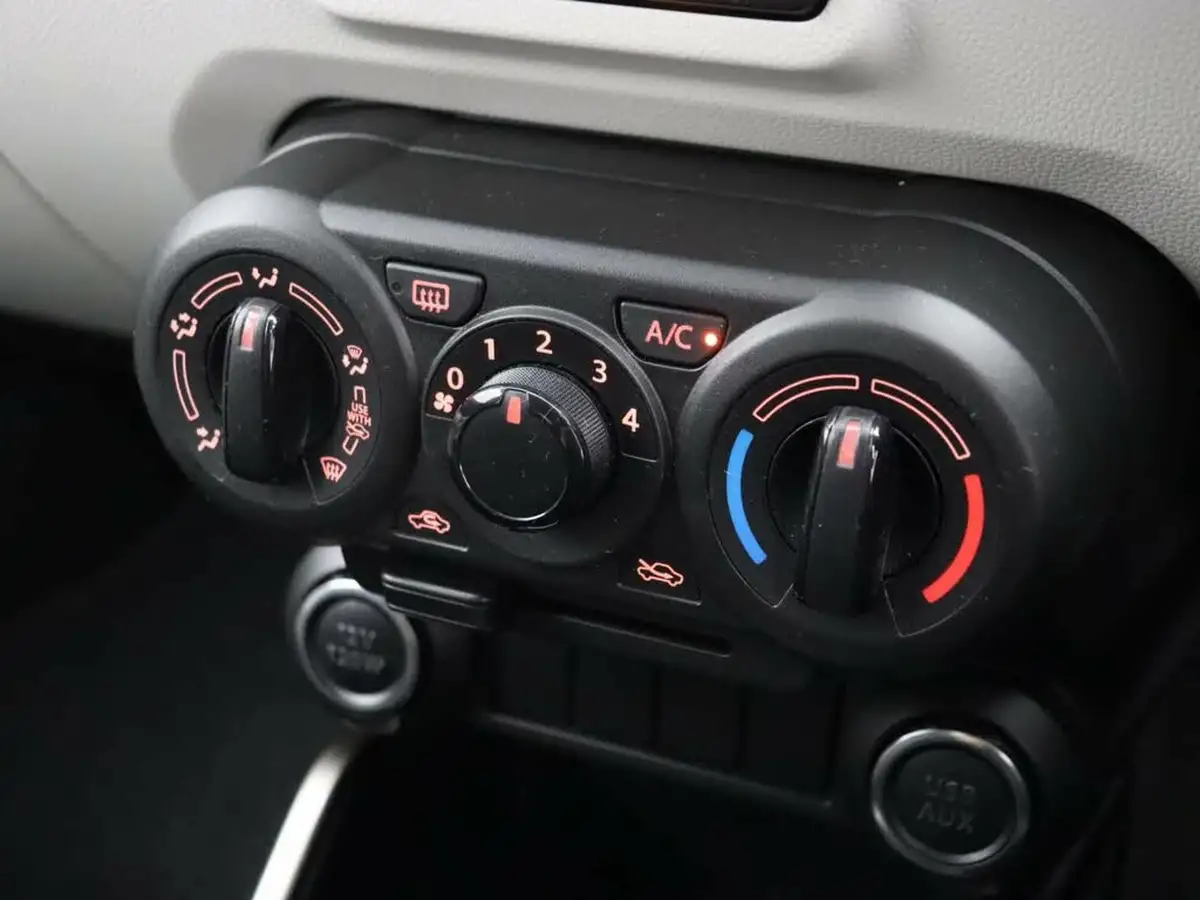 2020-suzuki-ignis-12-dualjet-sz-t-90ps-1242cc-ags-big-17