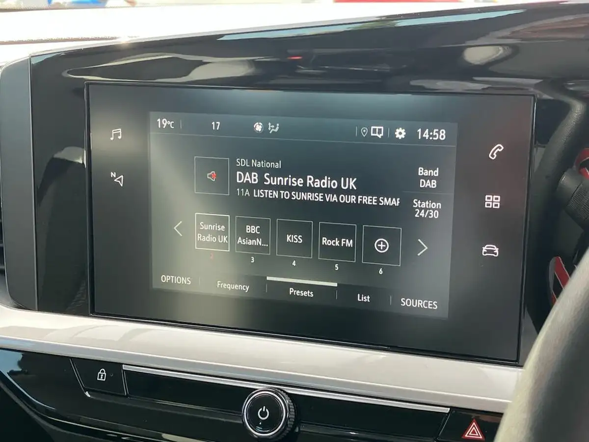 2022-vauxhall-mokka-12-elite-edition-130ps-auto-big-9
