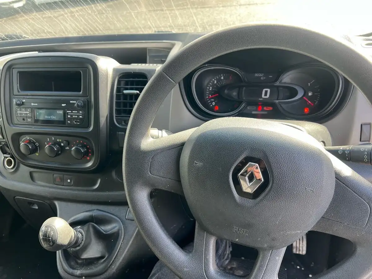 2019-renault-trafic-16dci-sl27-120-business-e6-panel-van-big-6