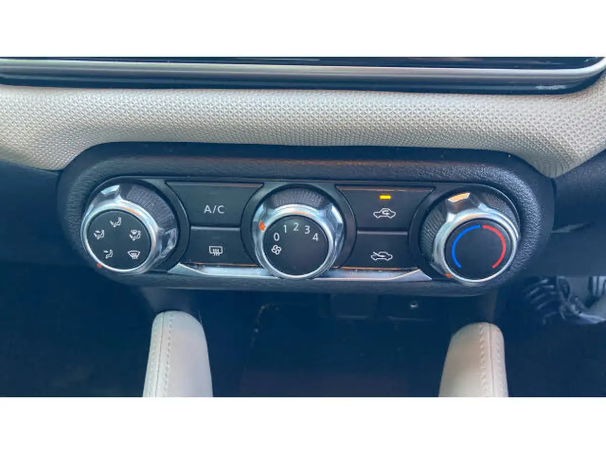 2018-nissan-micra-09-ig-t-acenta-big-25
