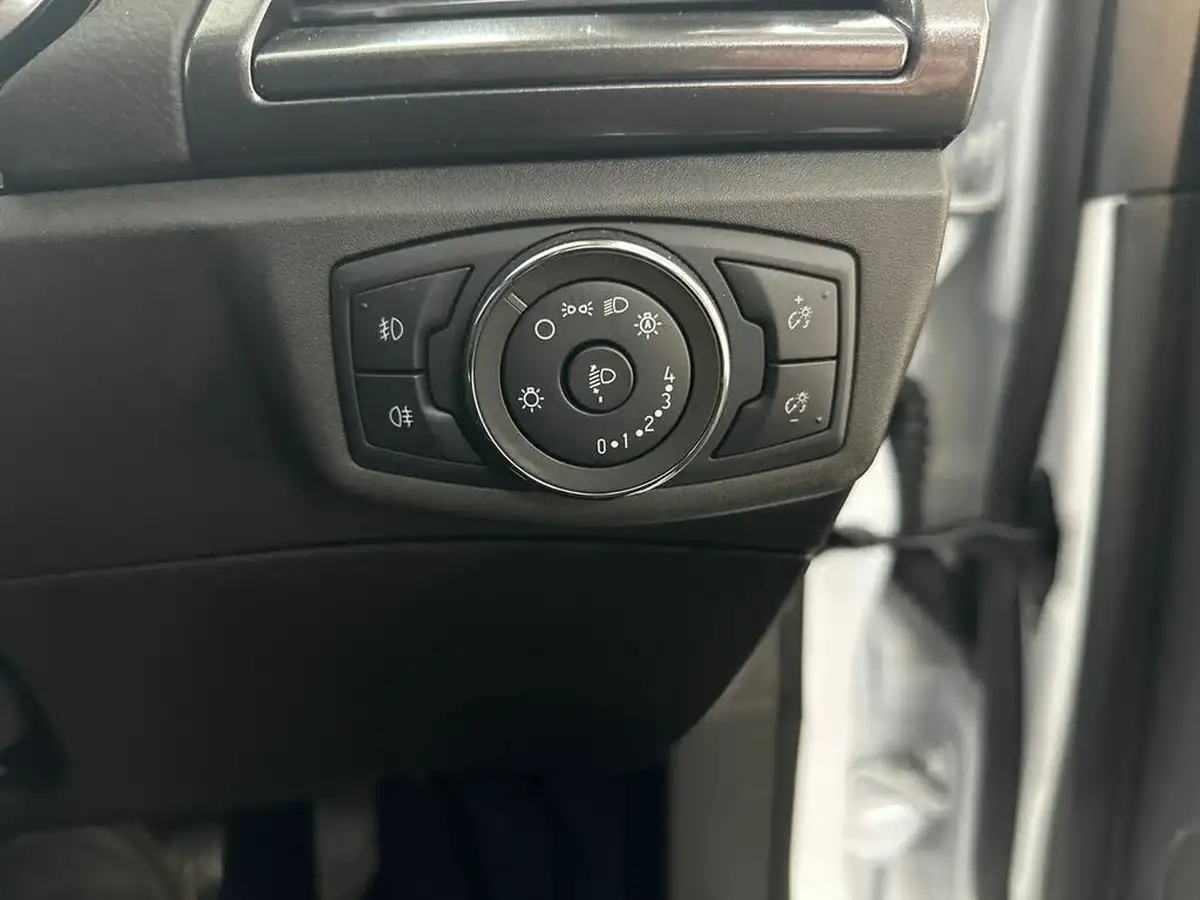 2022-ford-mondeo-20-tivct-titanium-edition-estate-5d-big-17