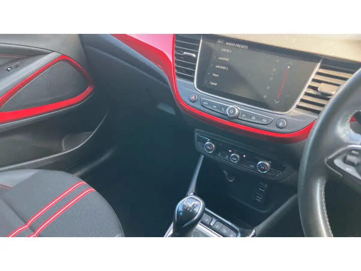 2022-vauxhall-crossland-12i-gs-line-big-35