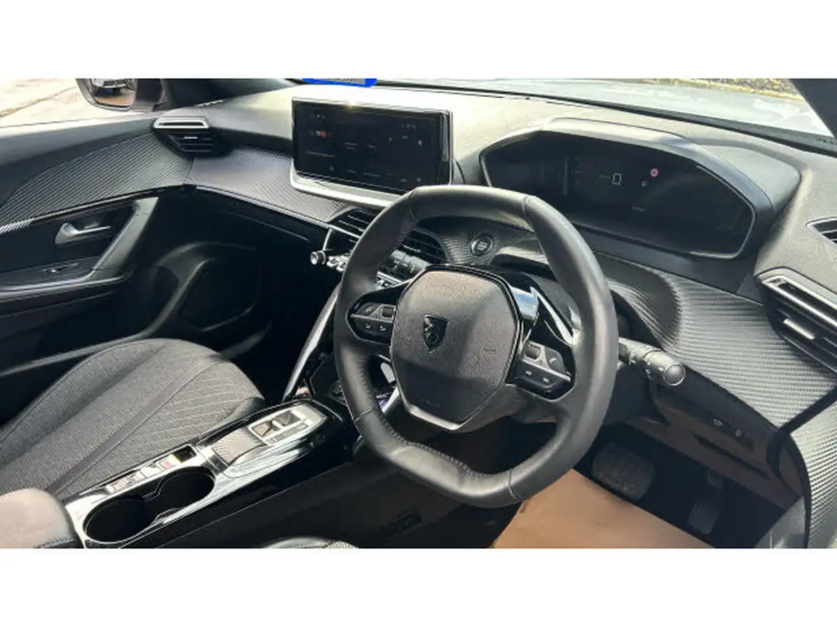2024-peugeot-2008-suv-e-allure-136ps-50kwh-big-10