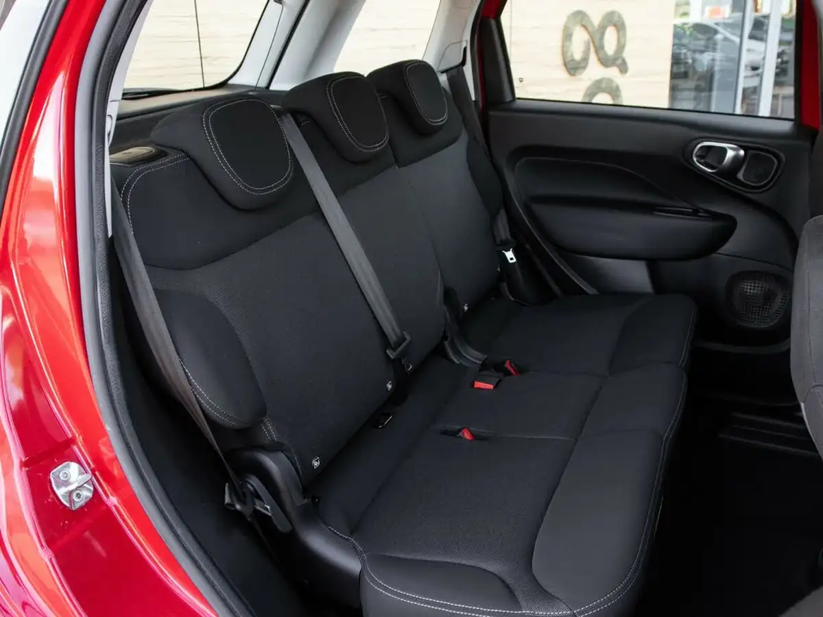 2018-fiat-500l-14-cross-big-27
