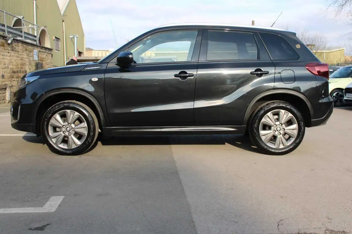 2023-suzuki-vitara-14-boosterjet-sz-t-big-2