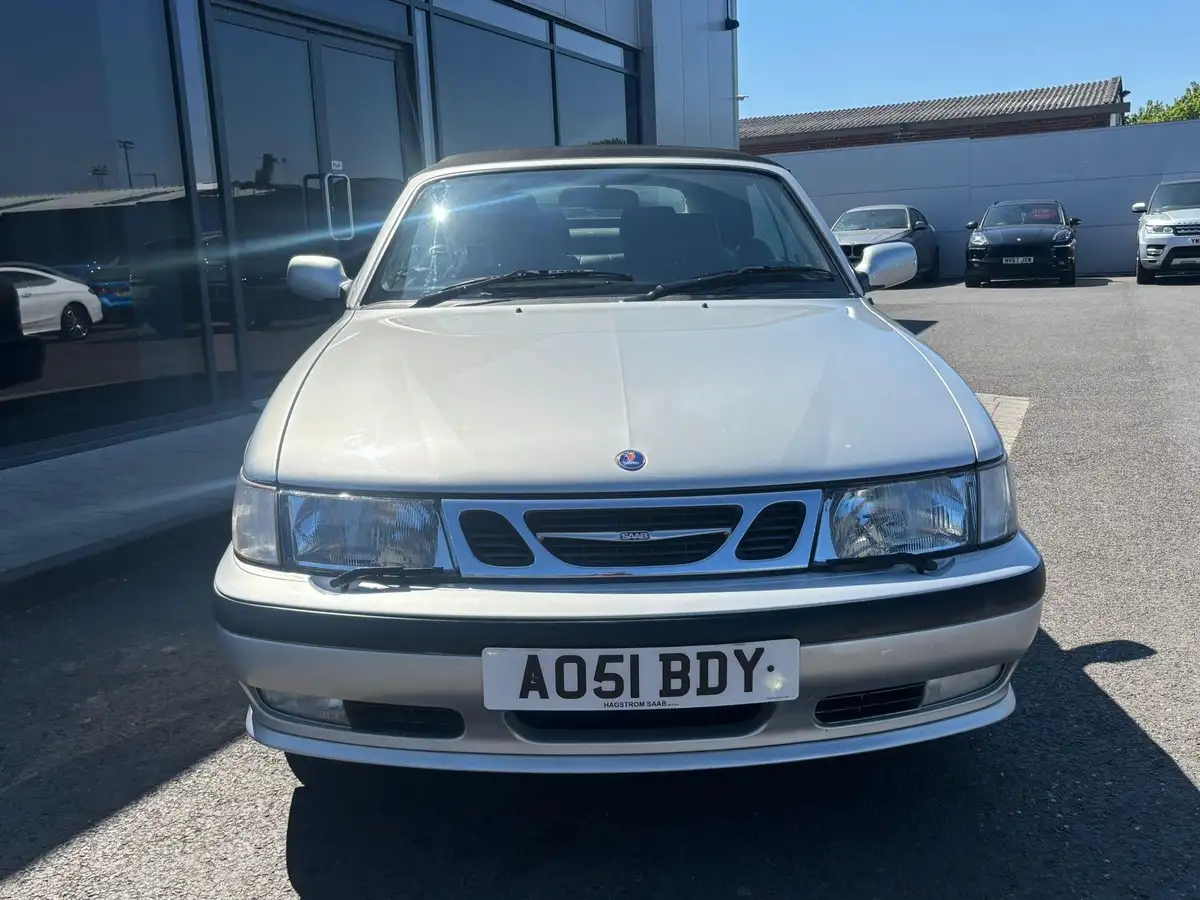 2001-saab-9-3-20-se-convertible-2d-auto-big-11