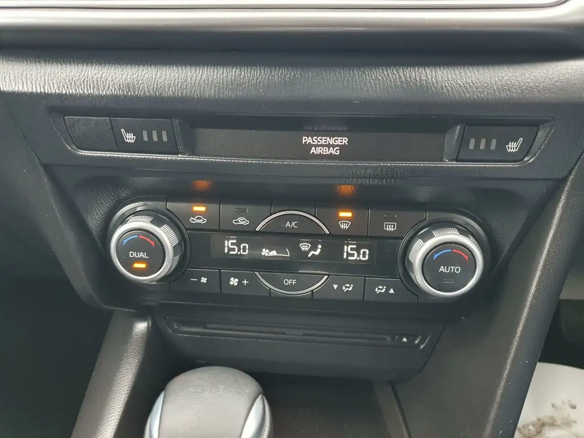 2017-mazda-mazda3-20-se-l-nav-hatchback-5d-auto-big-41