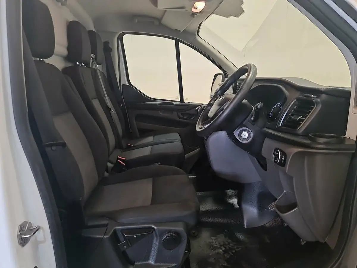 2020-ford-transit-custom-20tdci-320-l2h1-leader-130pseu6dt-panel-van-big-14