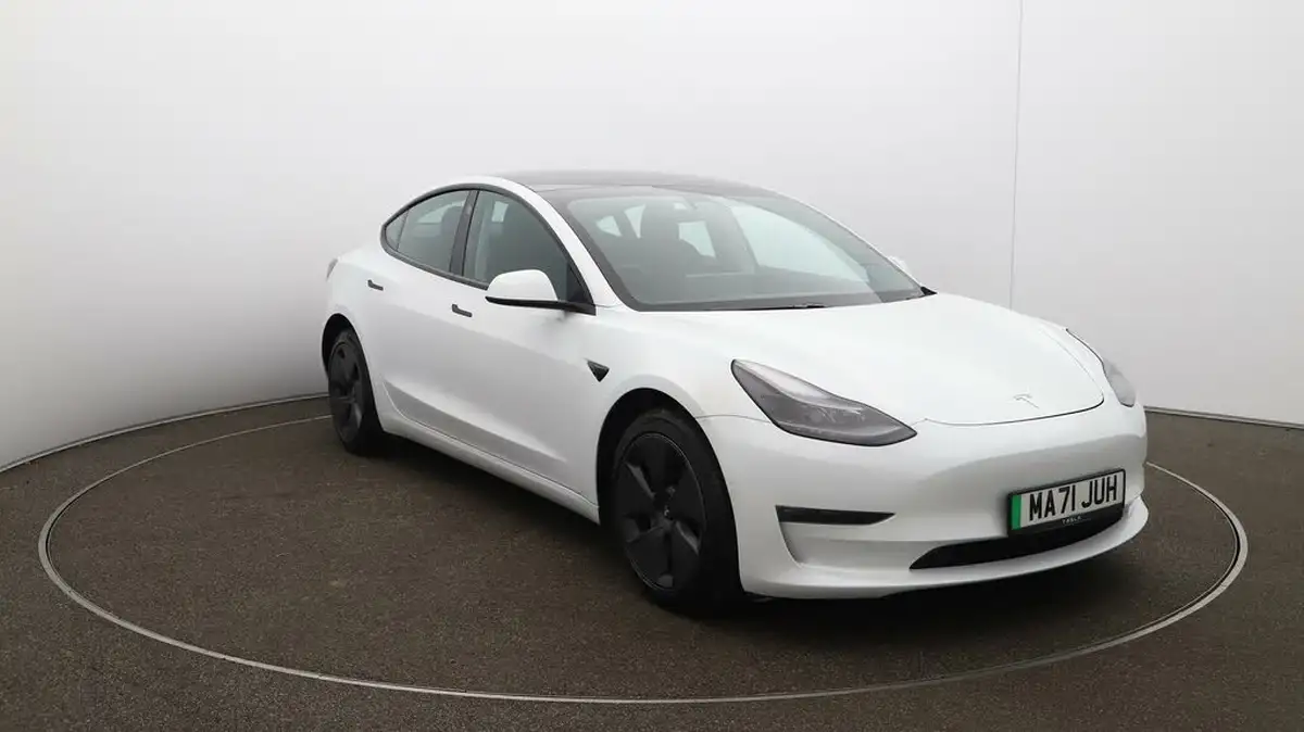 2021-tesla-model-3-e-long-range-awd-big-34