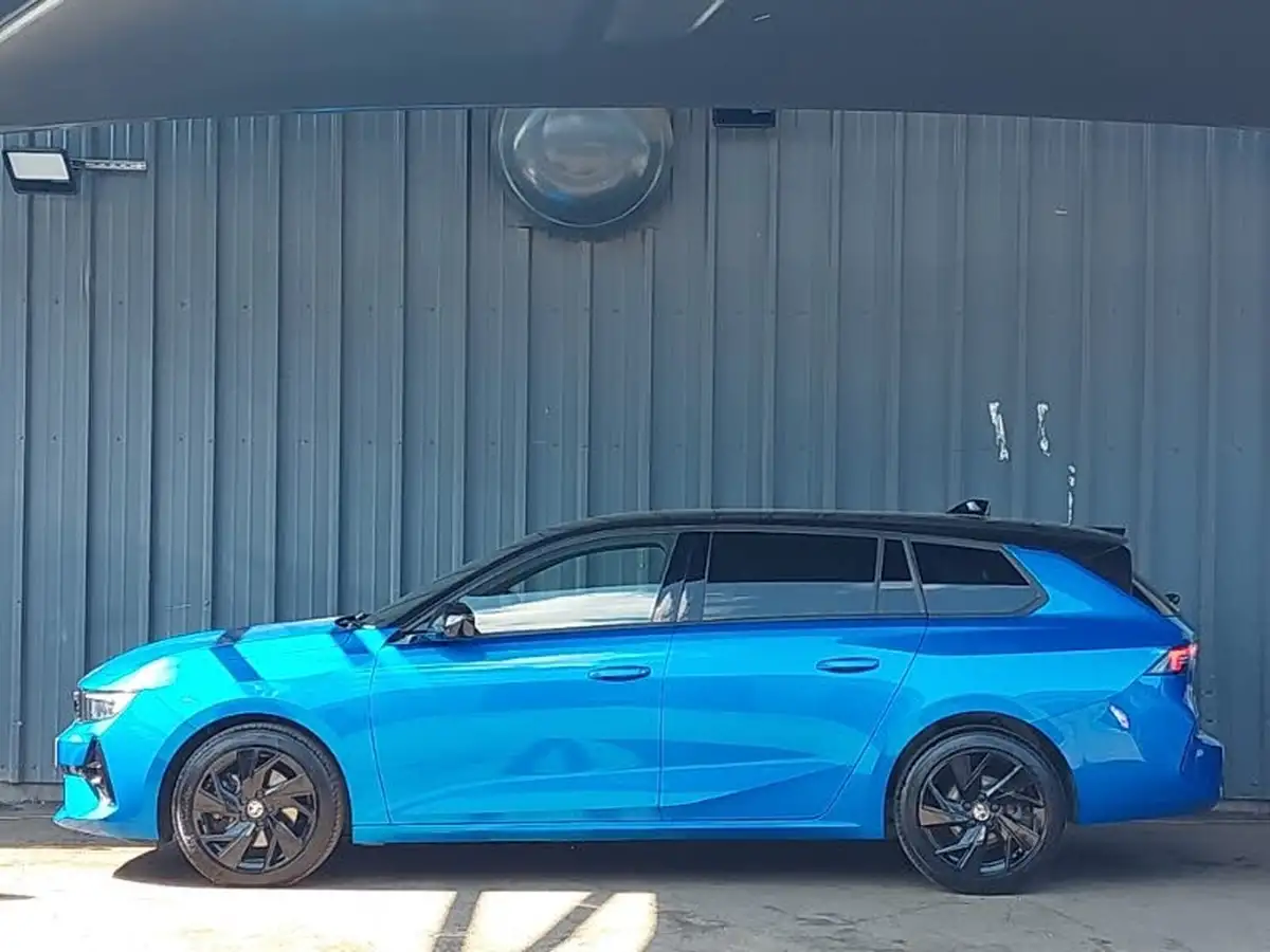 2024-vauxhall-astra-12-turbo-gs-130ps-sport-tourer-auto-big-3