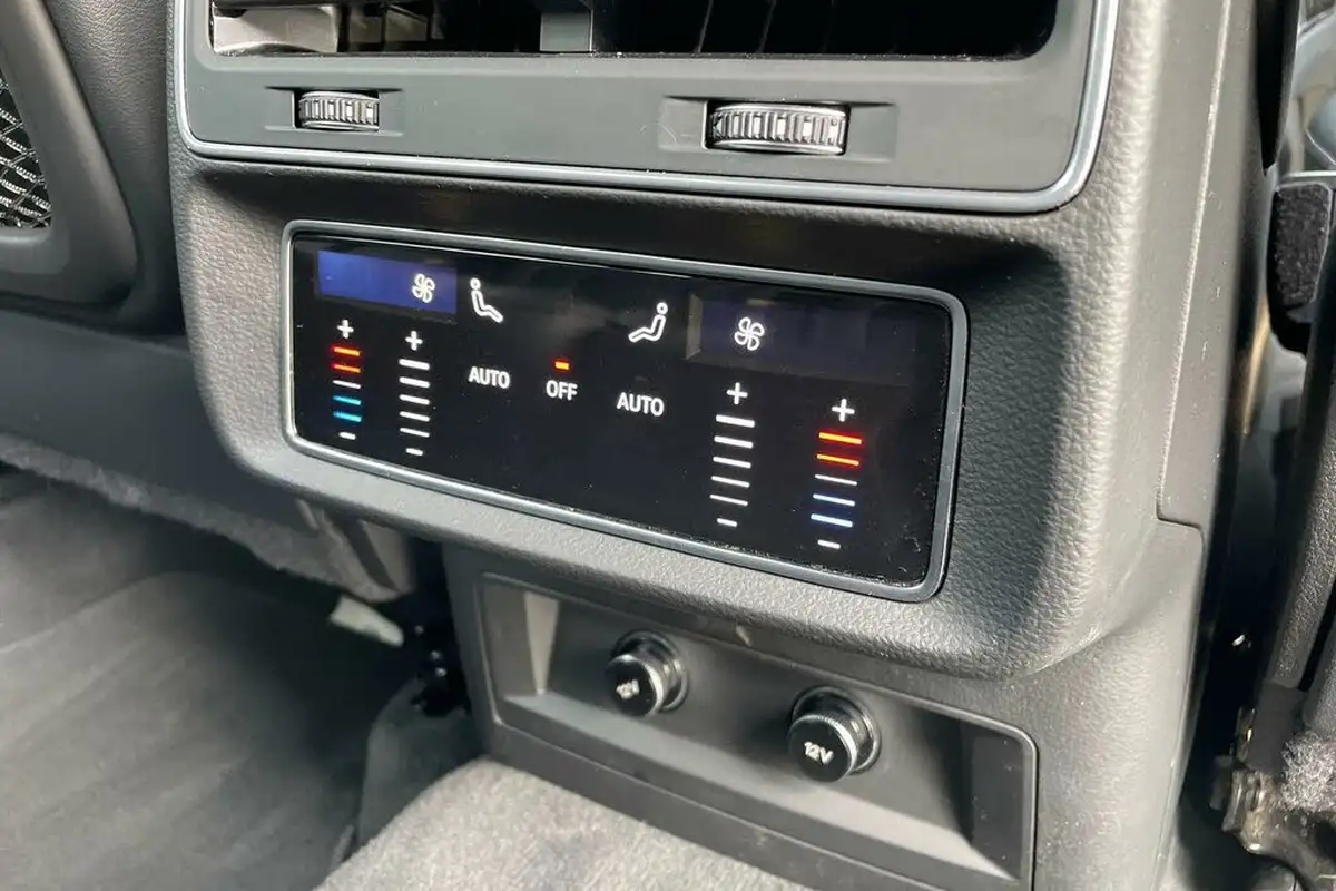 2021-audi-q7-30-50-tdi-black-edition-big-32