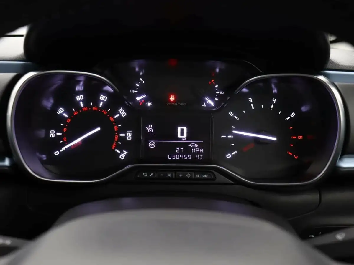 2023-citroen-c3-12-puretech-elle-83ps-ss-big-7