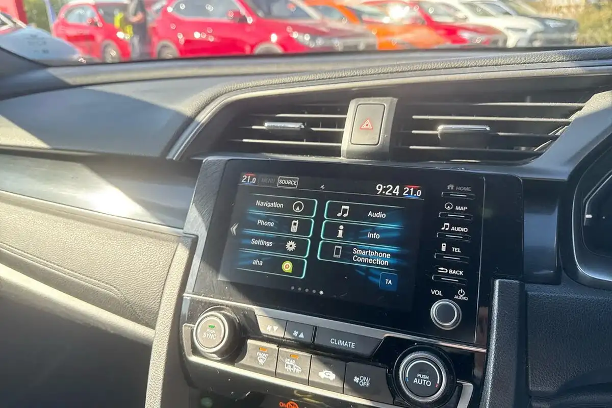 2020-honda-civic-10-vtec-turbo-sr-hatchback-5d-big-18