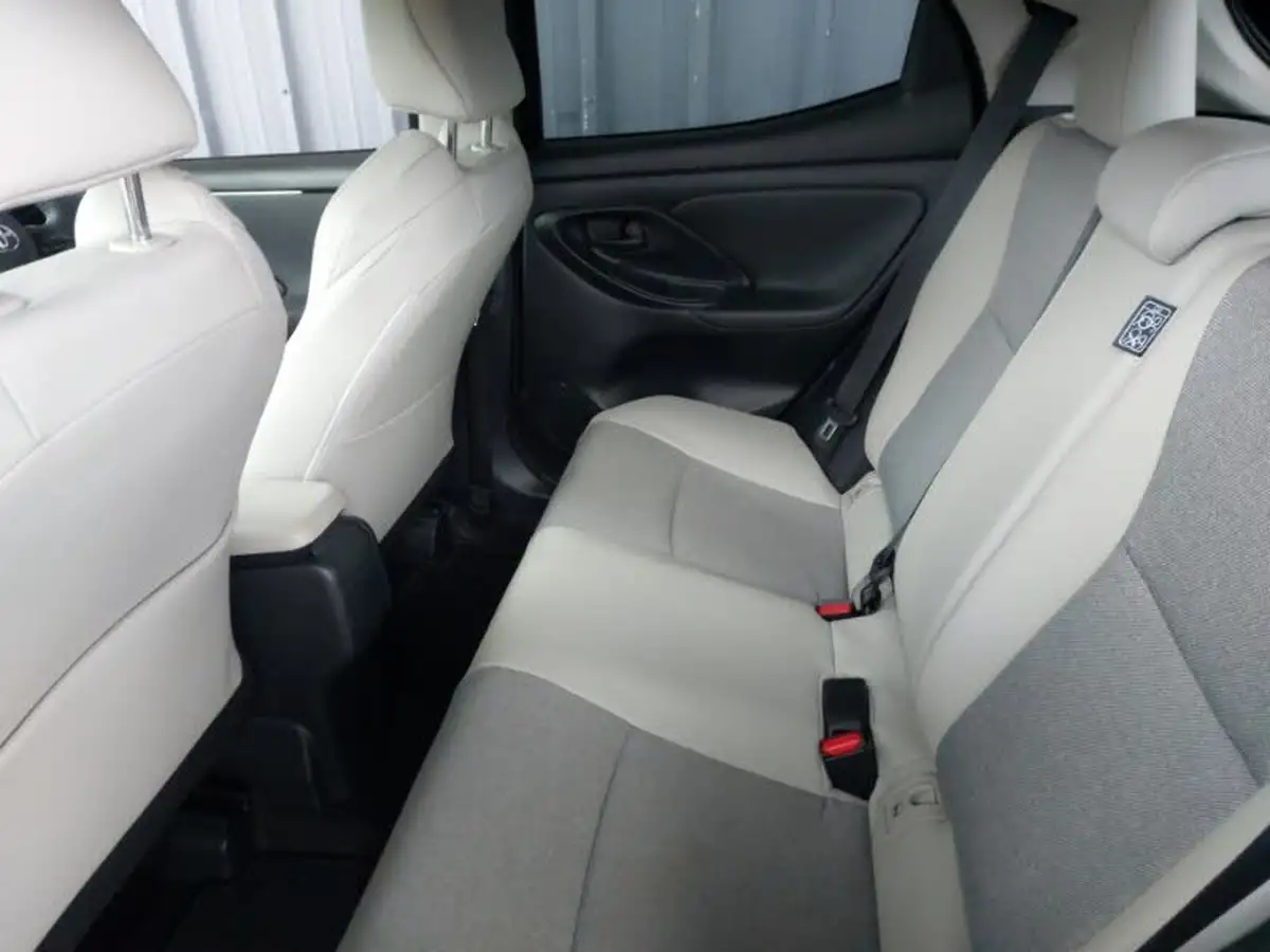2022-toyota-yaris-cross-15-vvt-i-excel-city-packpan-roof-big-5
