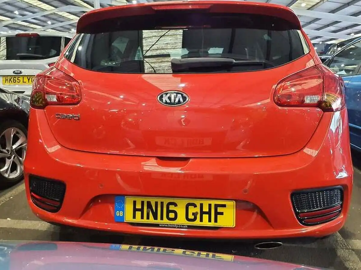 2016-kia-ceed-14-sr7-hatchback-big-3