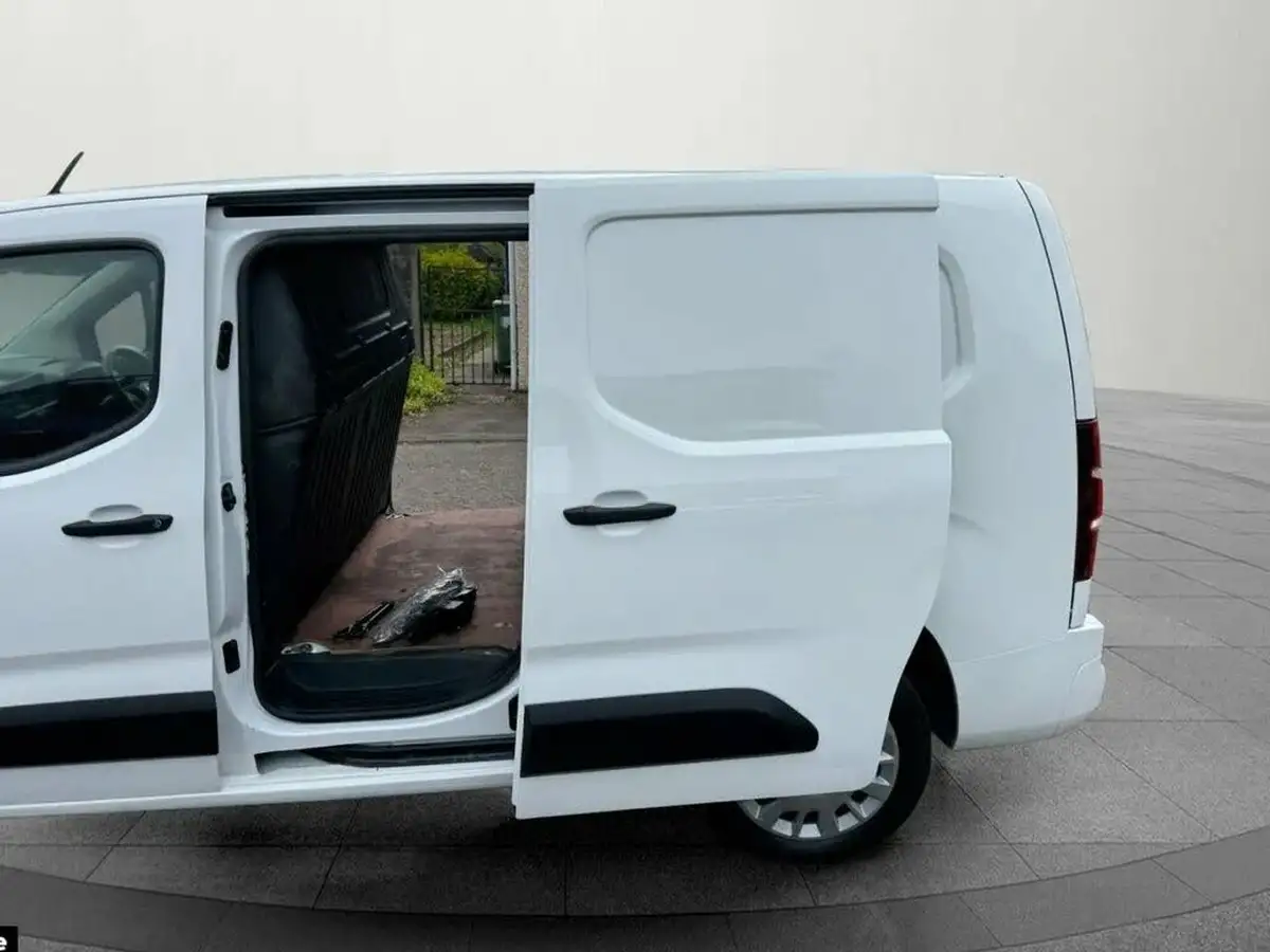 2020-vauxhall-combo-15cdti-sportive-2300-100pseu6d-t-l2h1-panel-big-8