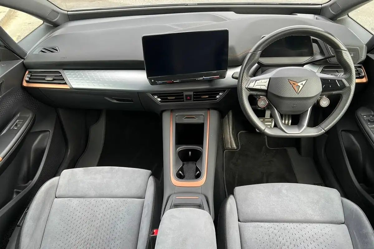 2022-cupra-born-e-v3-230ps-77kwh-e-boost-big-16