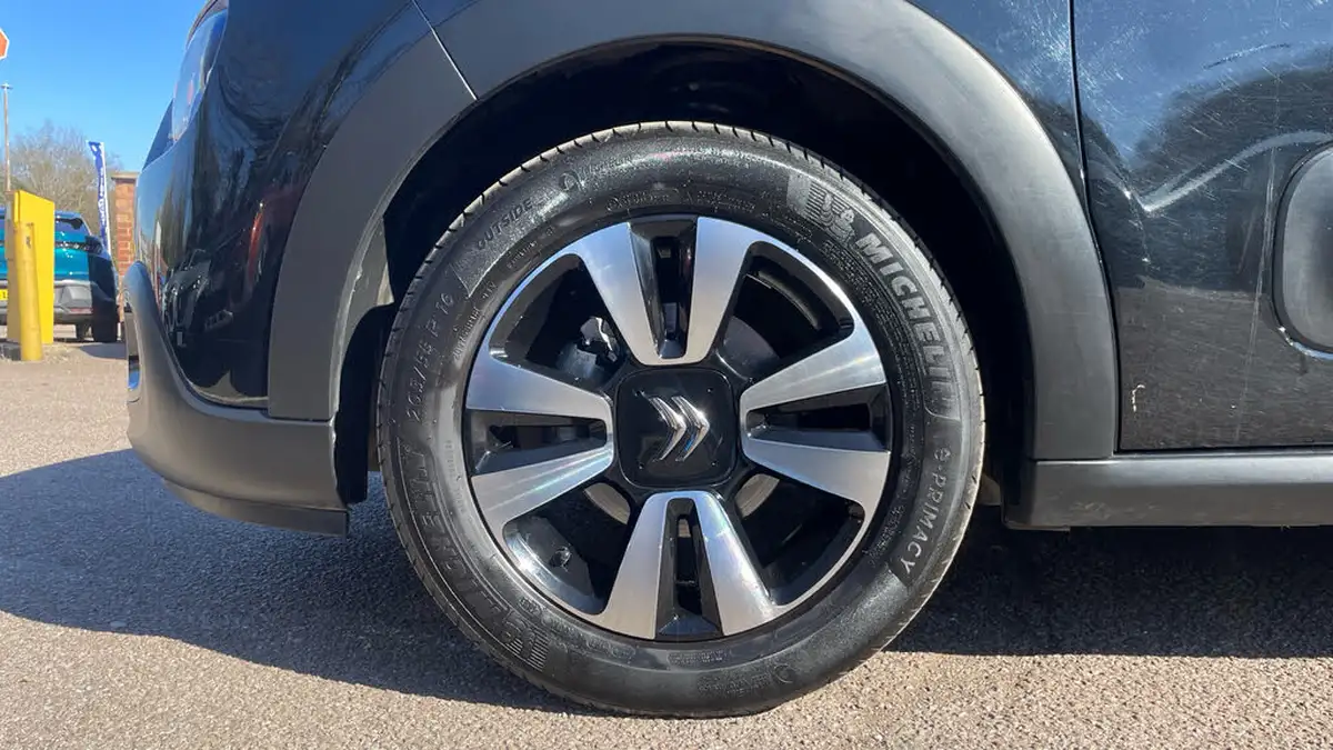 2024-citroen-c3-12-puretech-plus-83ps-big-13