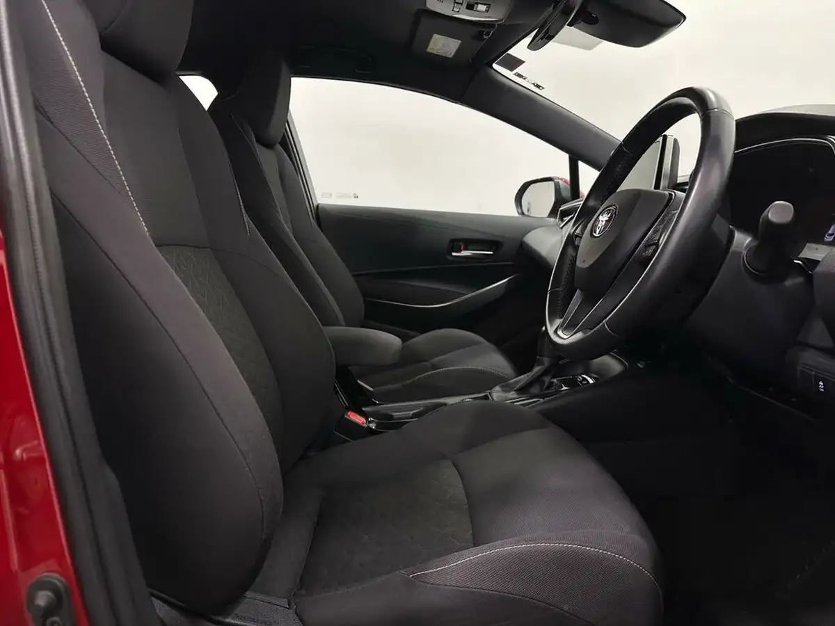 2022-toyota-corolla-18-vvt-i-icon-tech-spare-wheel-touring-sports-5d-big-28