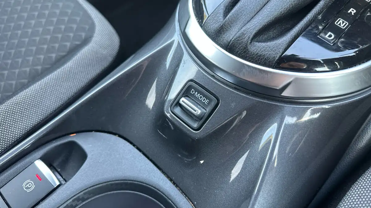 2021-nissan-juke-10-dig-t-n-connecta-dct-big-21