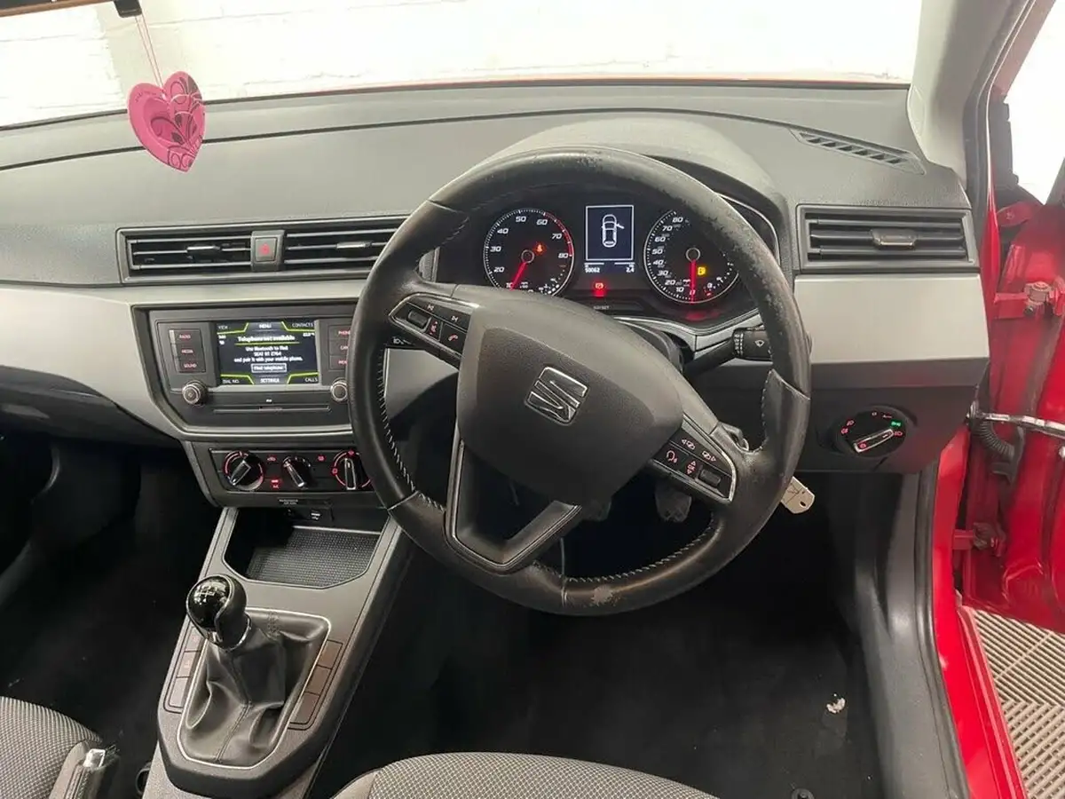 2017-seat-ibiza-10-se-ss-hatchback-5d-big-6