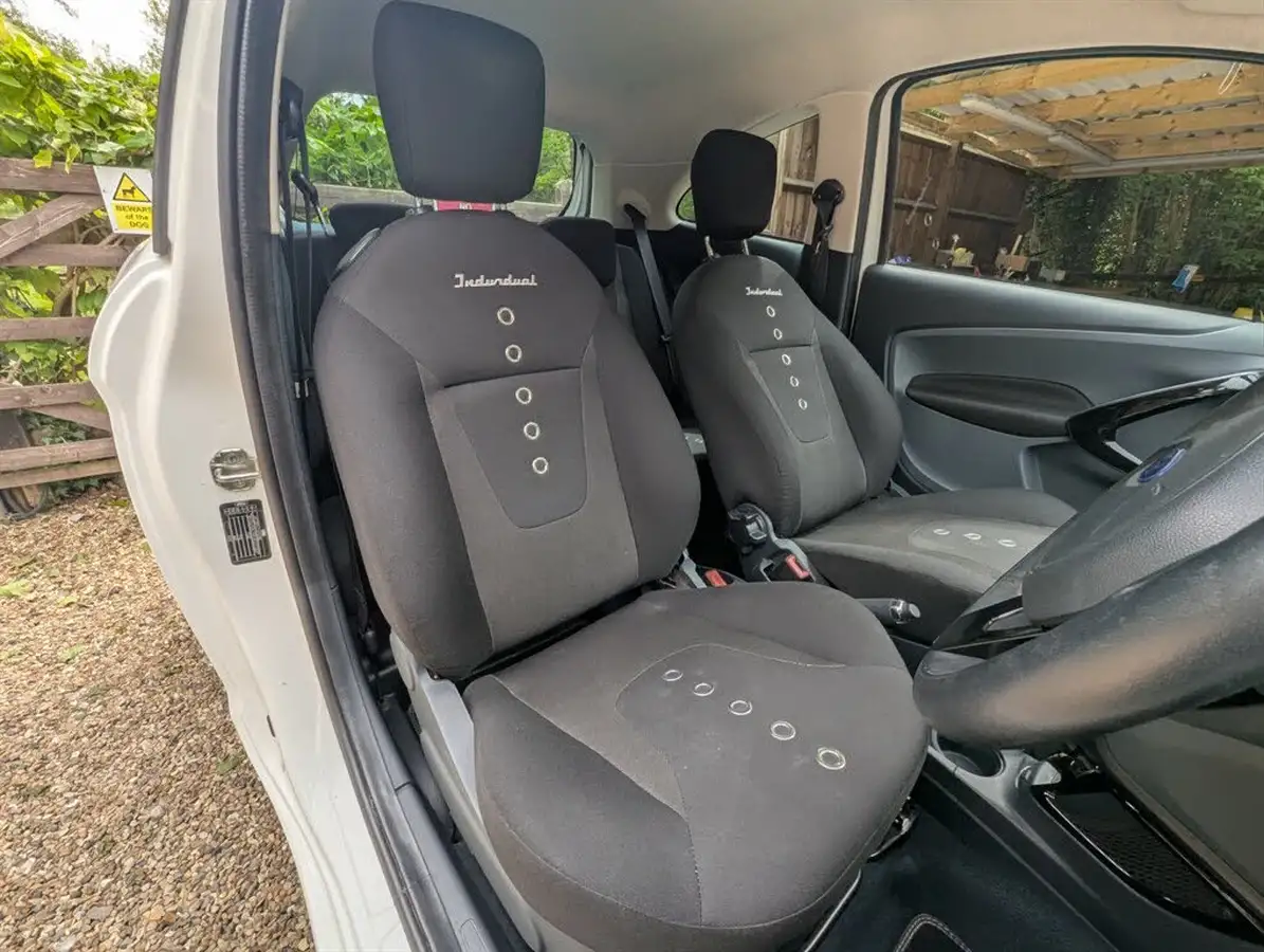 2014-ford-ka-12-metal-big-11