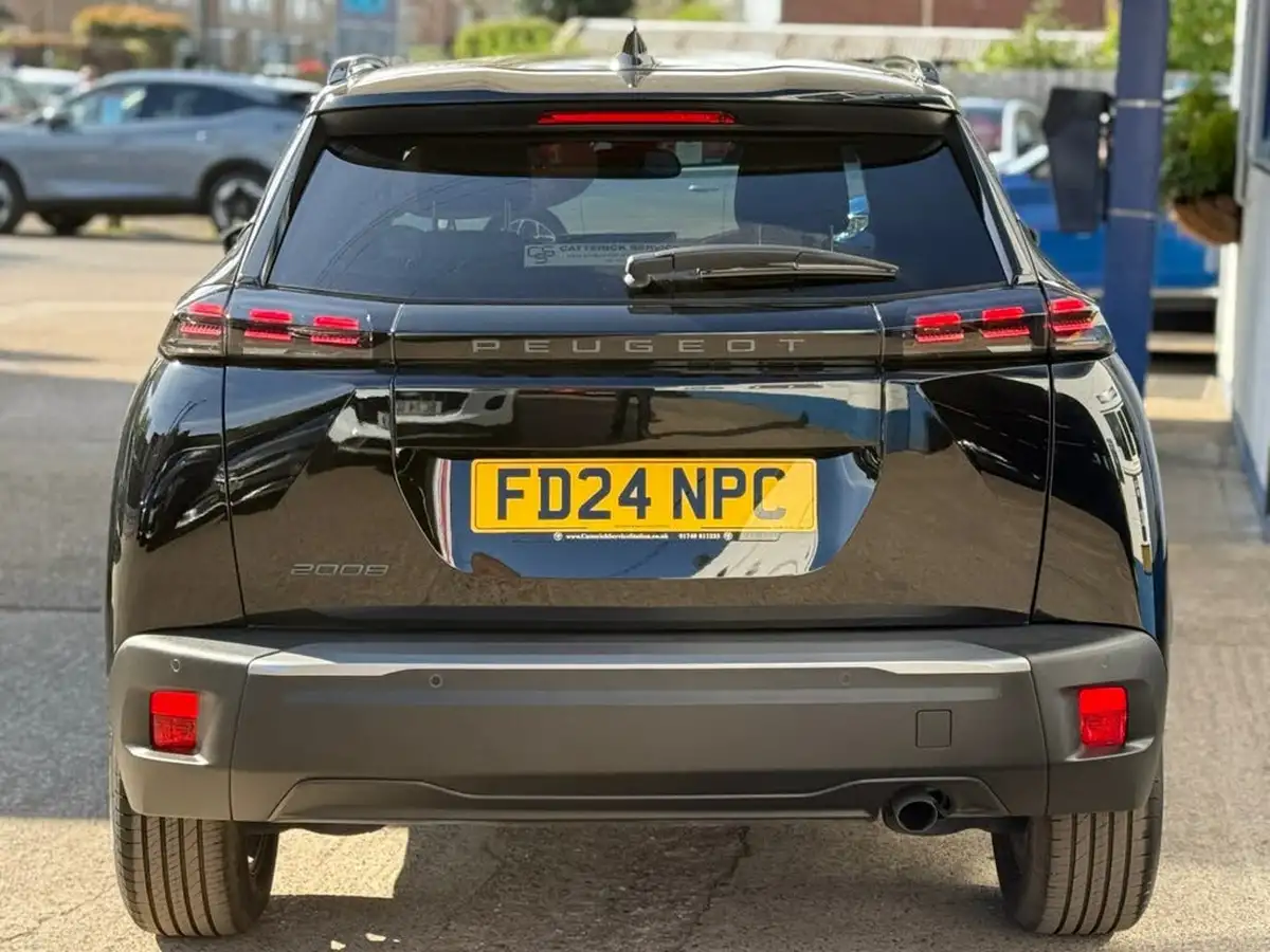 2024-peugeot-2008-suv-12-puretech-allure-100ps-big-4