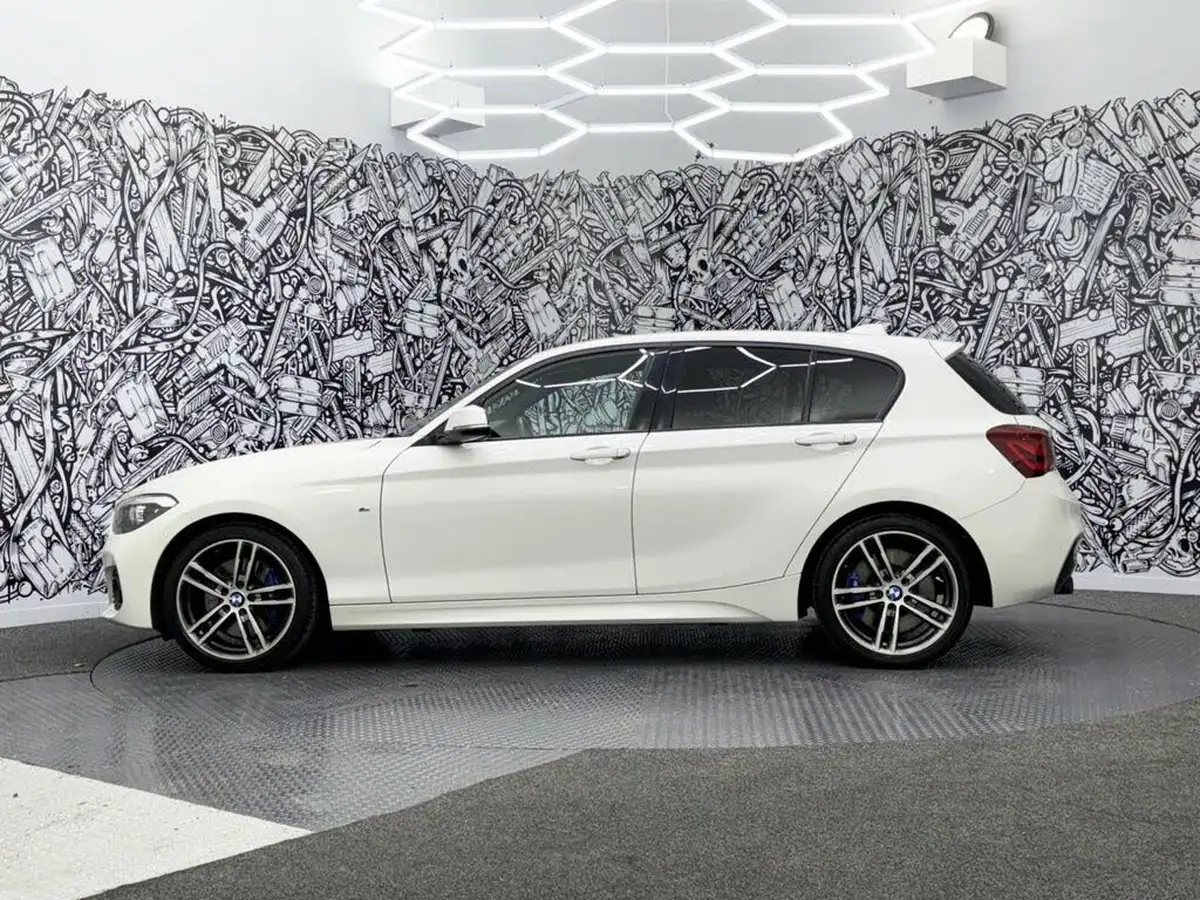 2019-bmw-1-series-15-118i-m-sport-shadow-edition-5d-big-11