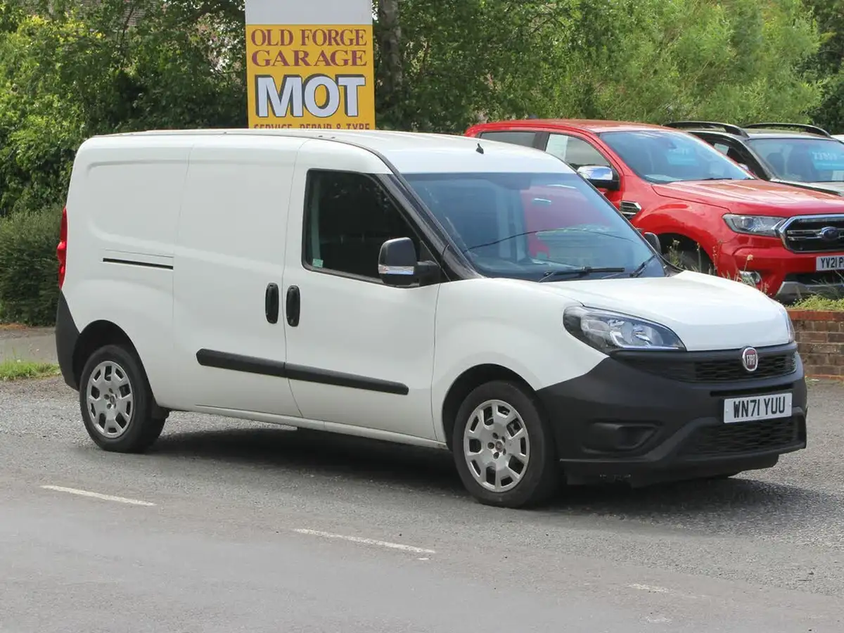2021-fiat-doblo-cargo-13td-l2h1-maxi-panel-van-big-21