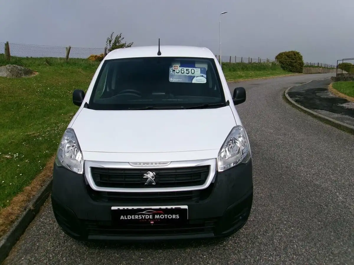 2017-peugeot-partner-16bluehdi-professional-l1-100pseu6-854-big-0