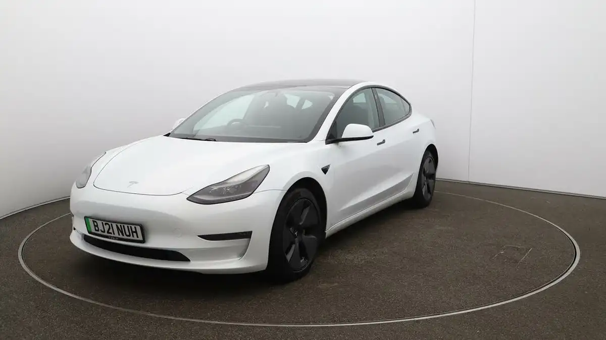 2021-tesla-model-3-e-long-range-4x4-big-35