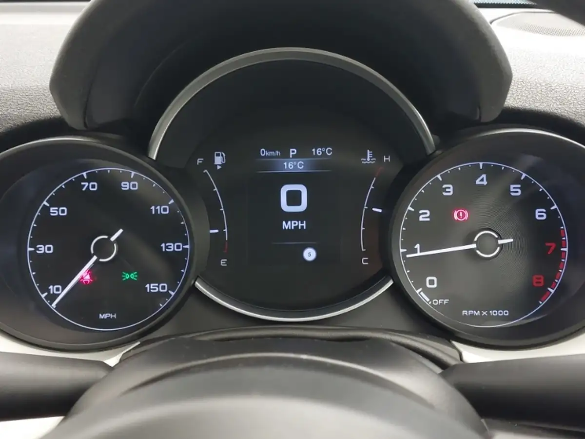 2020-fiat-500x-13-firefly-turbo-120th-big-18
