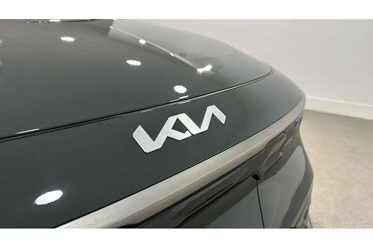 2022-kia-e-niro-ev-3-big-17