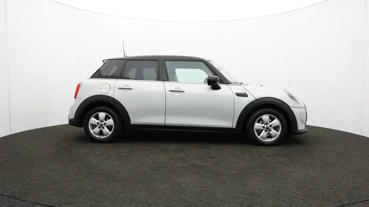 2022-mini-cooper-15-cooper-classic-hatchback-5d-auto-big-40