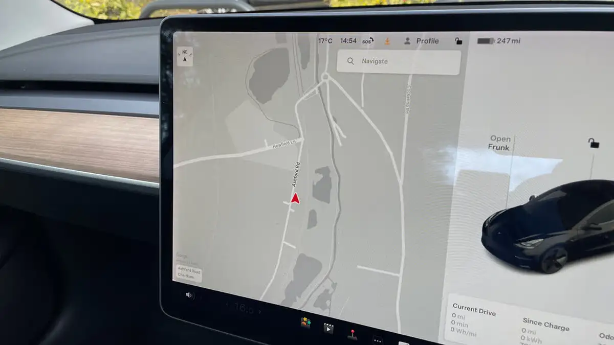 2021-tesla-model-3-e-long-range-awd-big-27