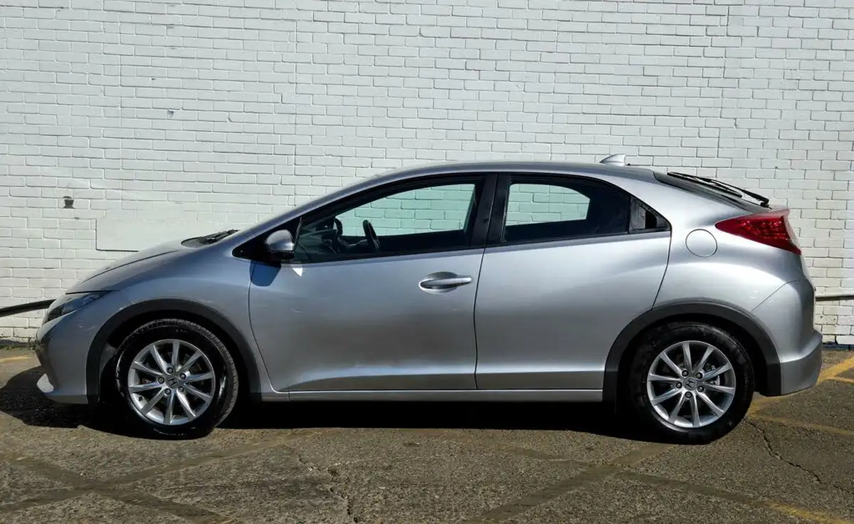 2012-honda-civic-18-ex-auto-big-3