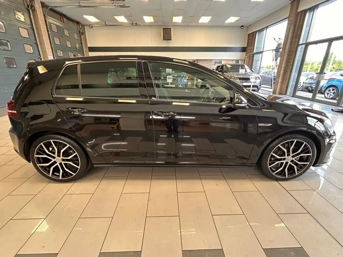 2016-volkswagen-golf-20tdi-gtd-bmt-hatchback-5d-big-7