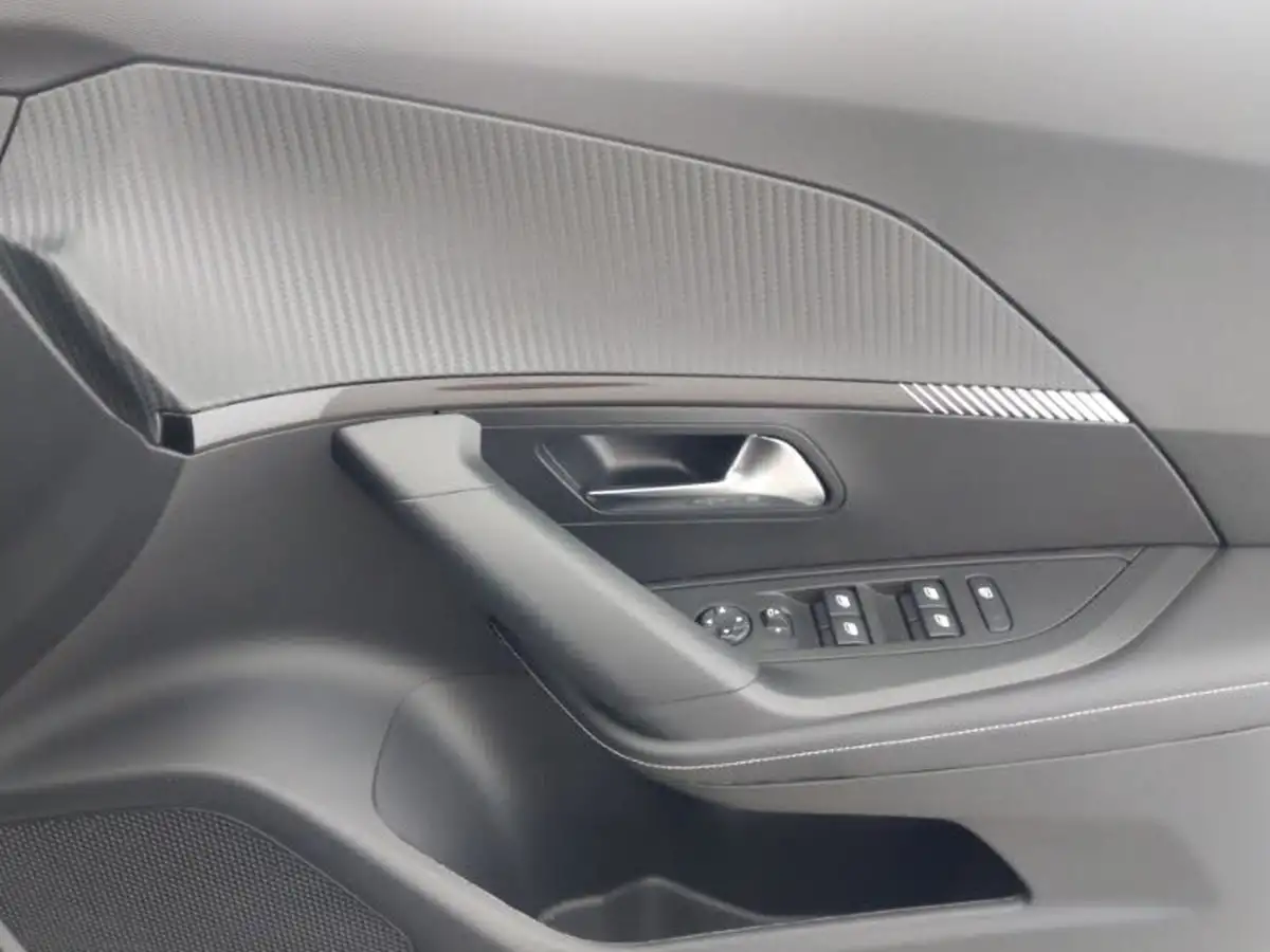 2024-peugeot-2008-suv-12-puretech-allure-130ps-big-15